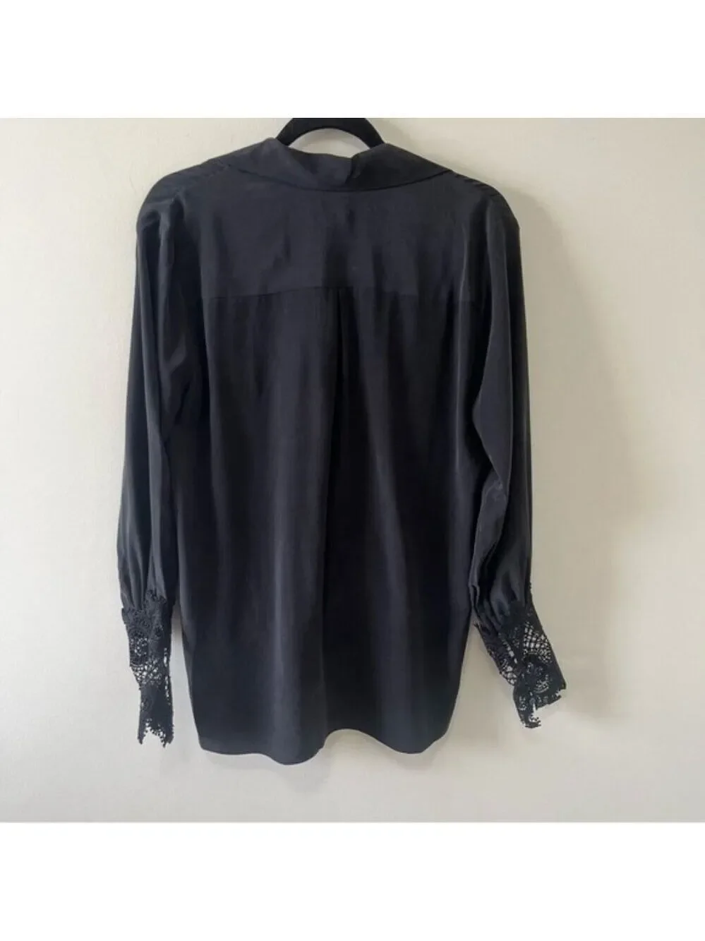 L'AGENCE Joah Wrap-Front 100% Silk Blouse Size S - Picture 7 of 13
